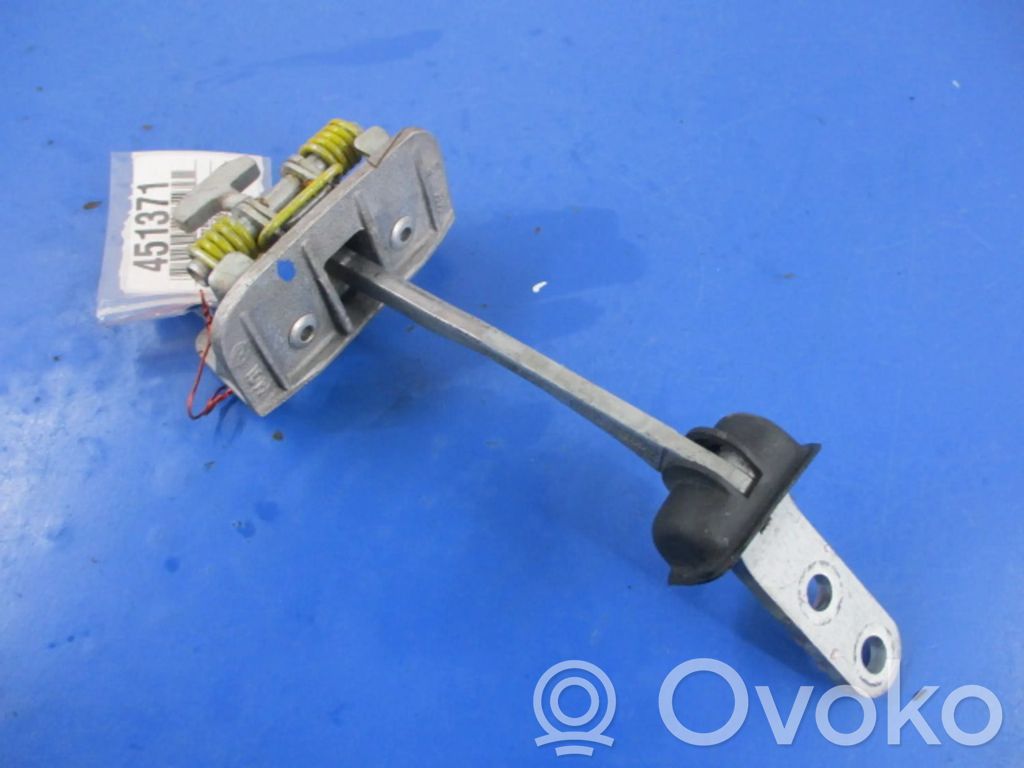 Audi A2 Etuoven pidätin 