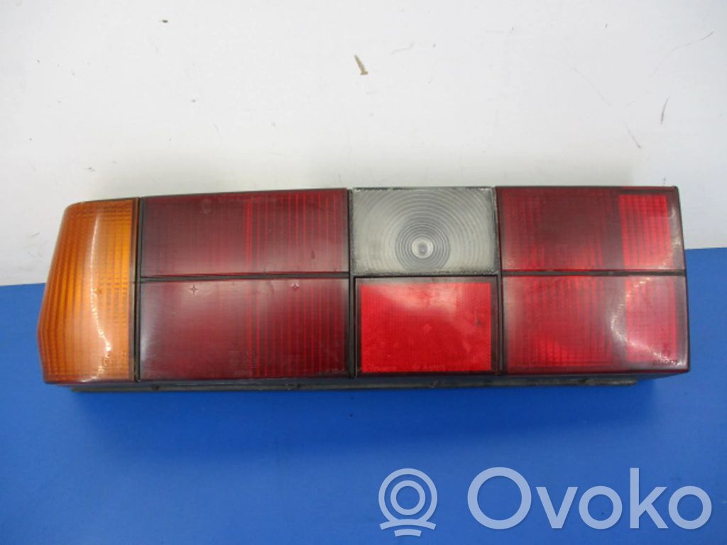 Volvo 340 - 360 Feux arrière / postérieurs