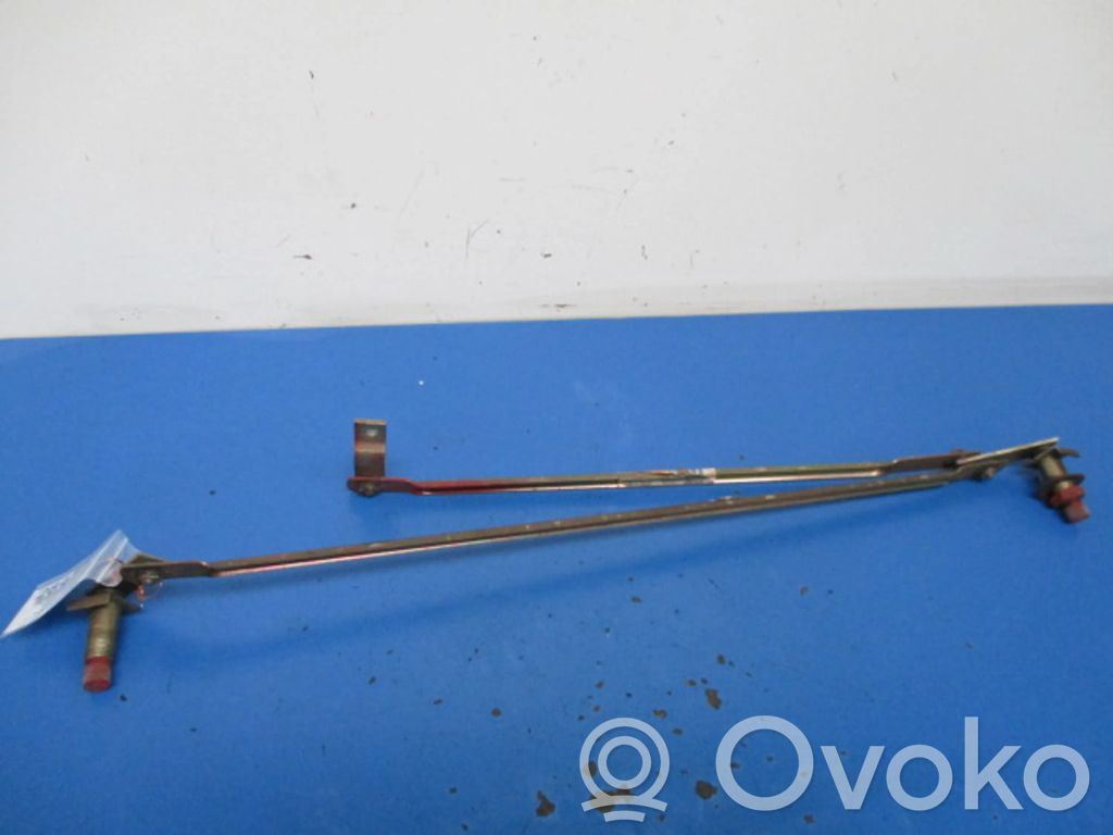 AC 428 Mechanizm i silniczek wycieraczek szyby przedniej / czołowej