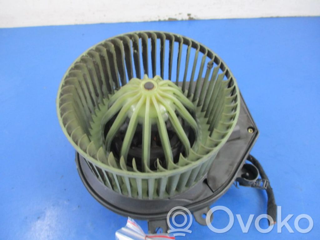 Volkswagen PASSAT B5.5 Ventilator aerotermă 