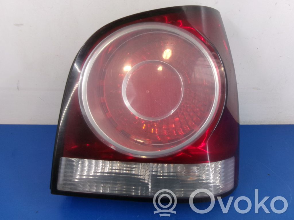 Volkswagen Polo IV 9N3 Luci posteriori 