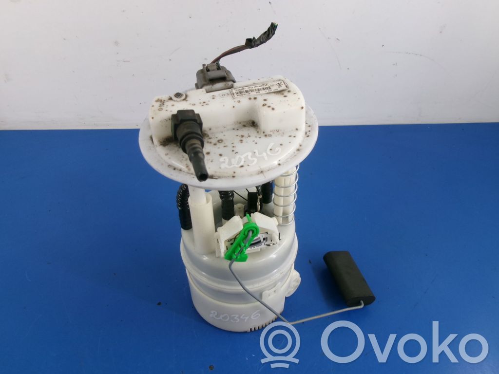 Renault Clio III Pompe à carburant 