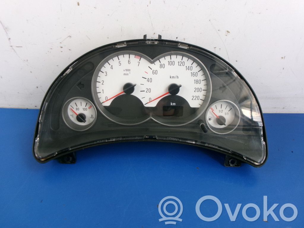 Opel Corsa C Spidometrs (instrumentu panelī) 