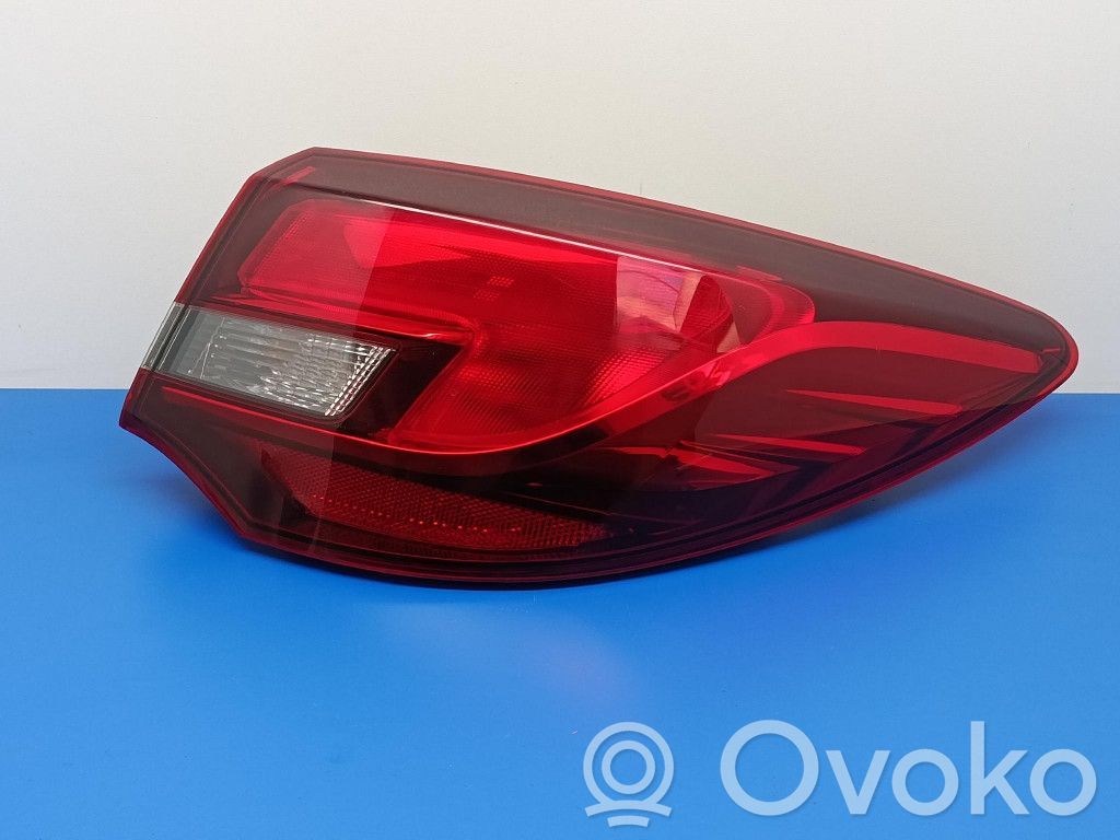 Bedford Astra Lampă spate în caroserie 