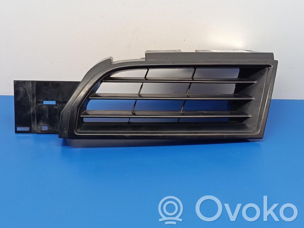 Mitsubishi Carisma Rejilla delantera