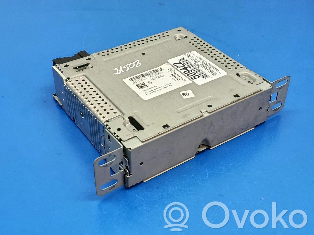 Renault Captur Radio/CD/DVD/GPS head unit 
