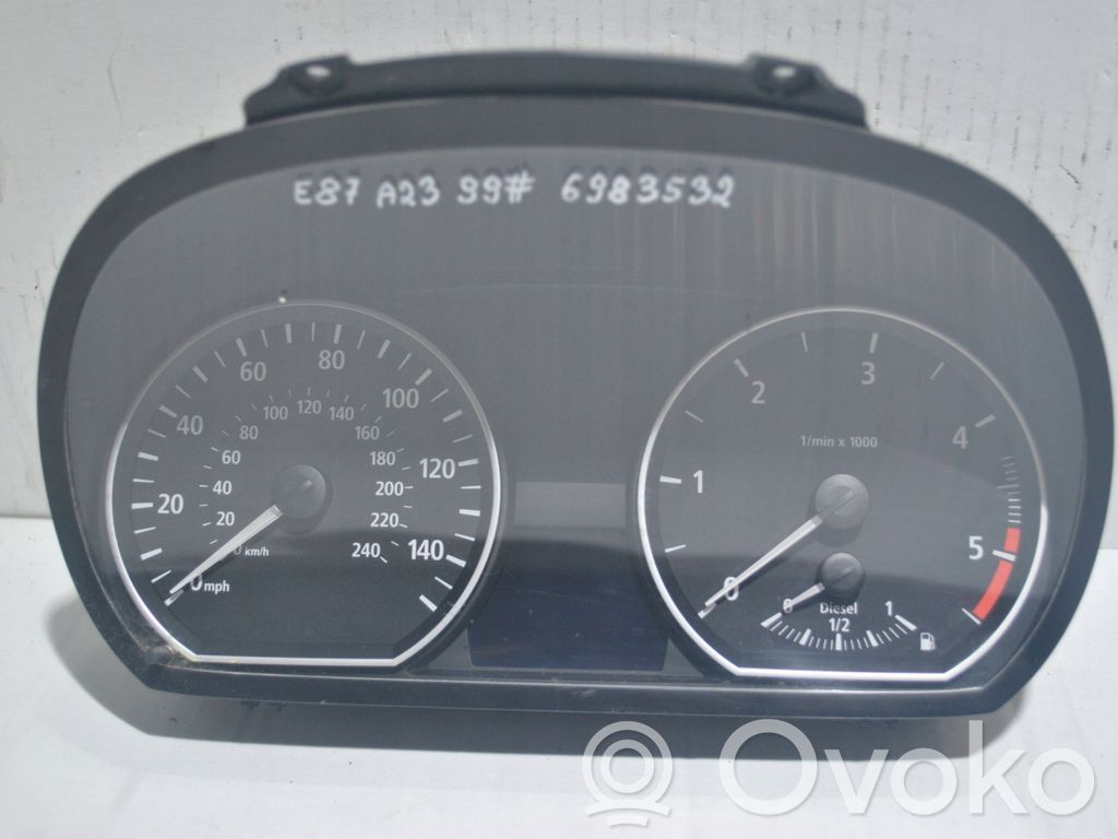 BMW 1 E81 E87 Spidometras (prietaisų skydelis) 