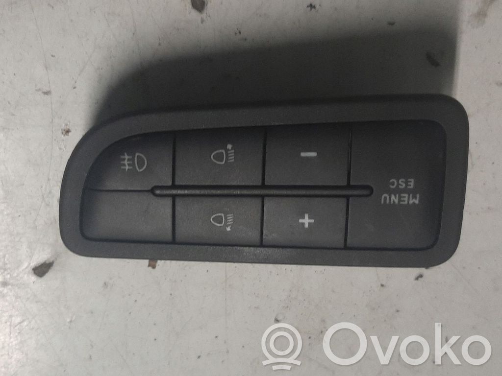 Fiat Grande Punto Przycisk / Pokrętło regulacji świateł 