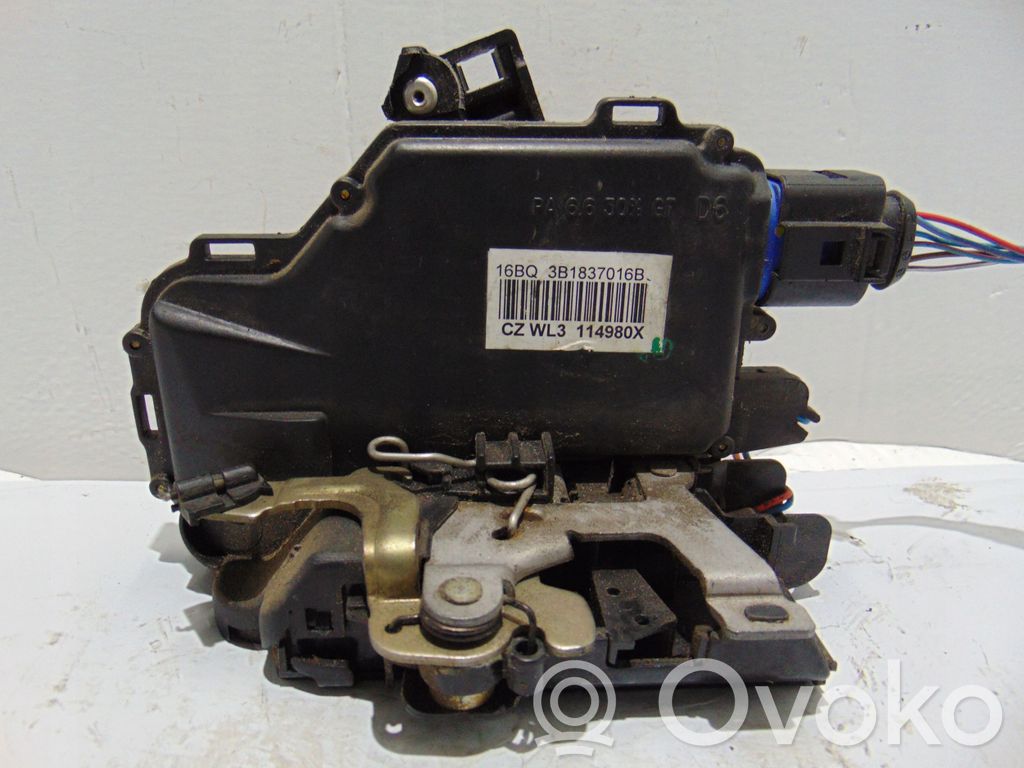 Skoda Octavia Mk1 (1U) Front door lock 