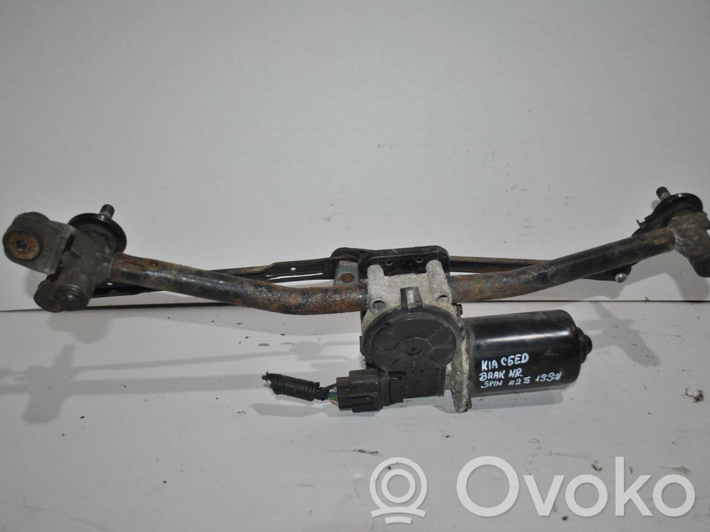 Front wiper linkage