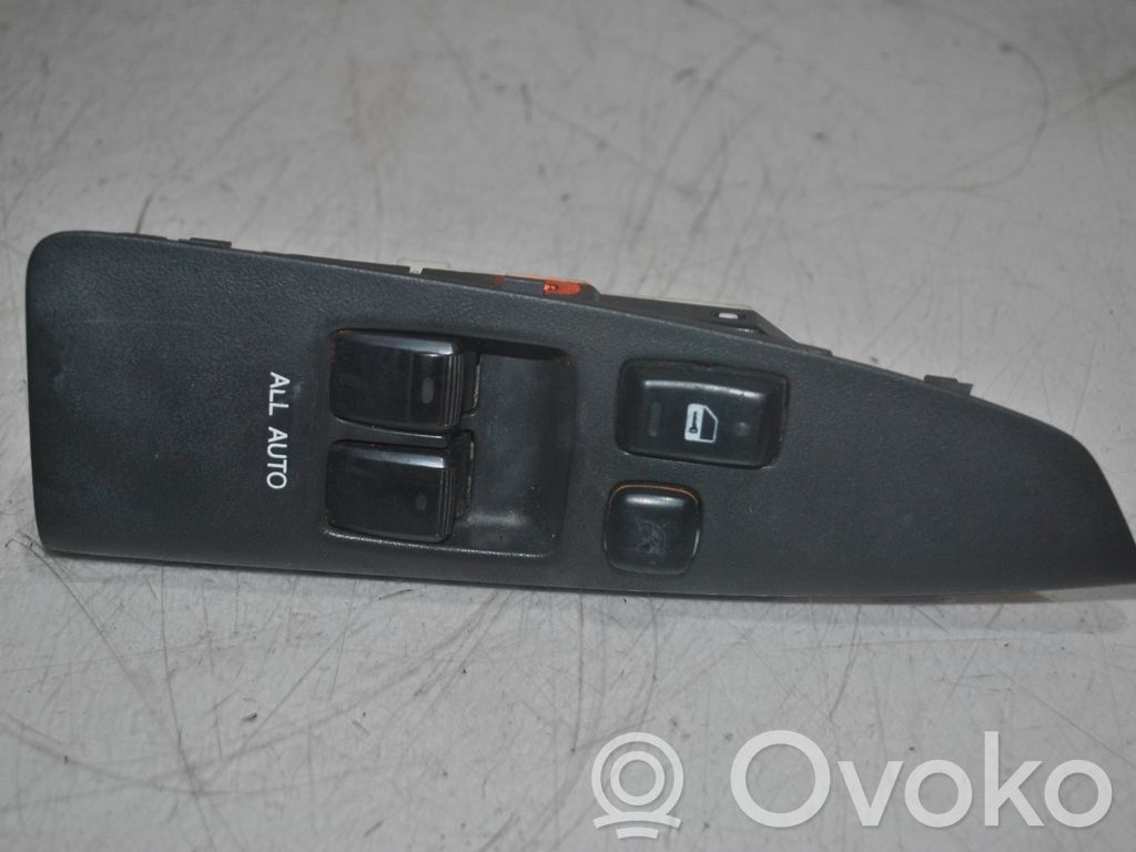 Toyota Corolla Verso E121 Electric window control switch 