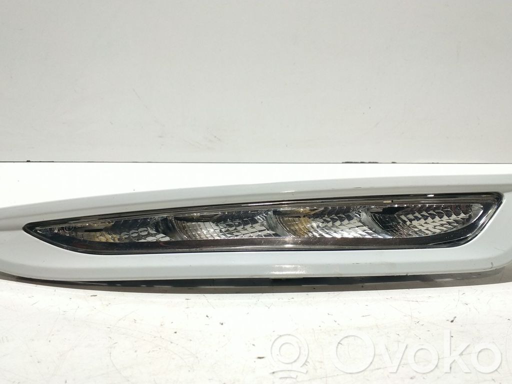 Ford Kuga I Feu antibrouillard avant 