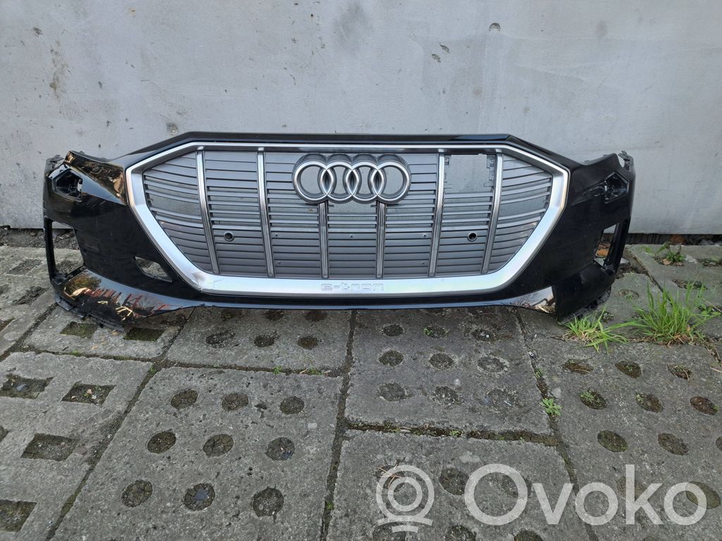 Audi Q8 e-tron Front bumper 