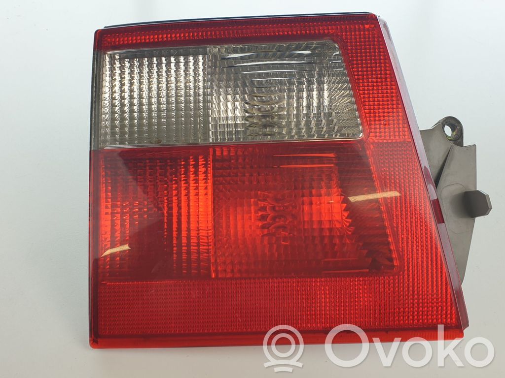 Saab 9-5 Takaluukun takavalot 