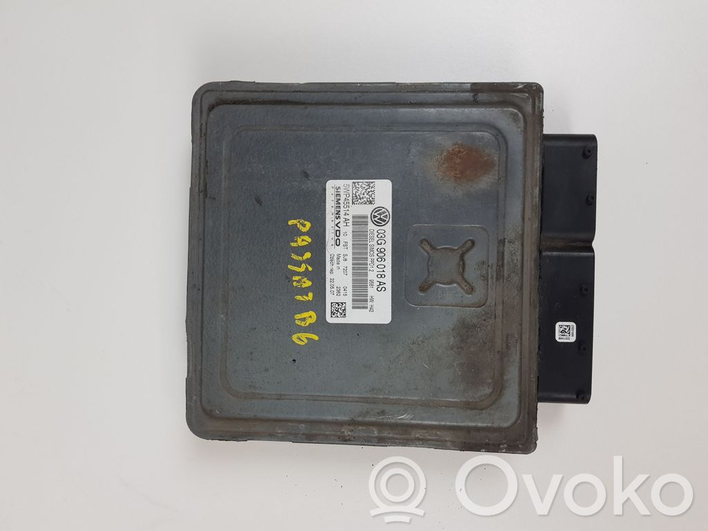 Volkswagen PASSAT B6 Engine control unit/module 