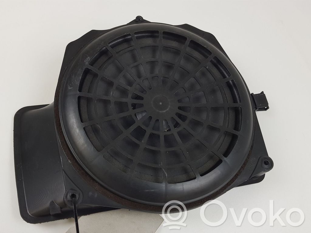 Subwoofer   8E5035412