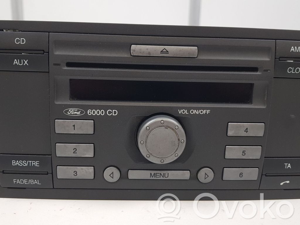 Radio / CD-Player / DVD-Player / Navigation   8M5T18C815DB