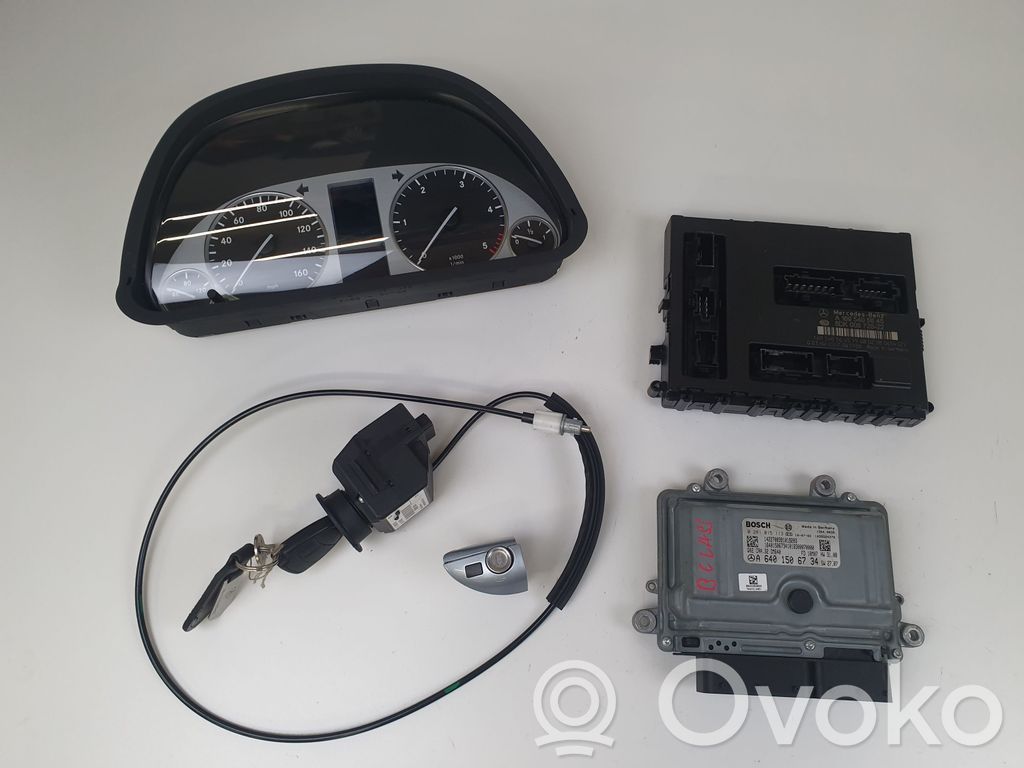Mercedes-Benz B W245 Engine ECU kit and lock set 
