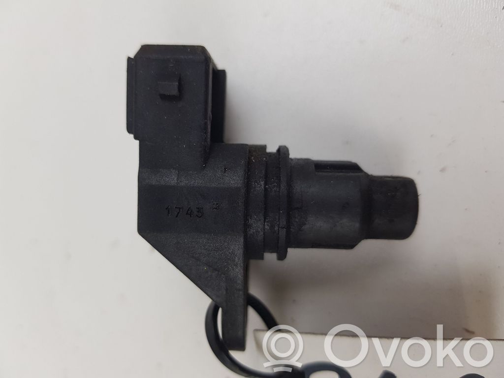 Camshaft position sensor   8200038472