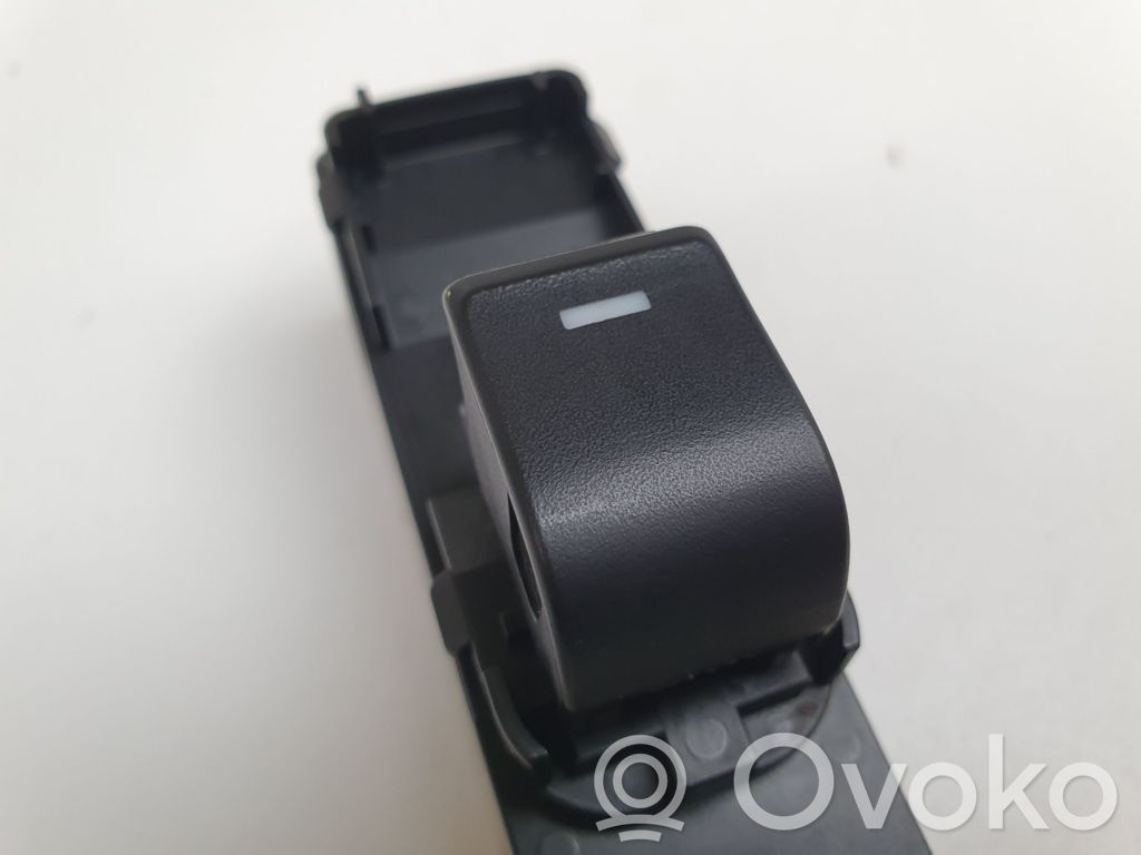 Mazda 6 Electric window control switch 