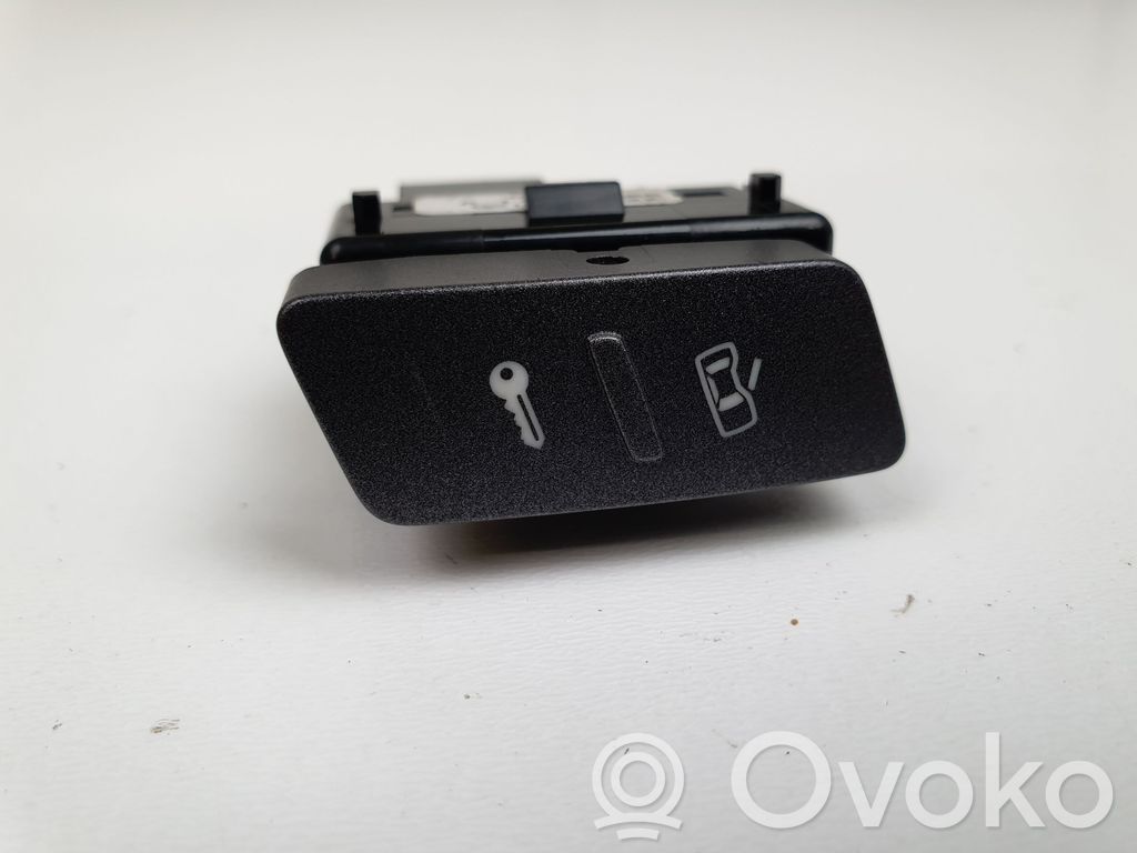 Volkswagen Phaeton Central locking switch button 