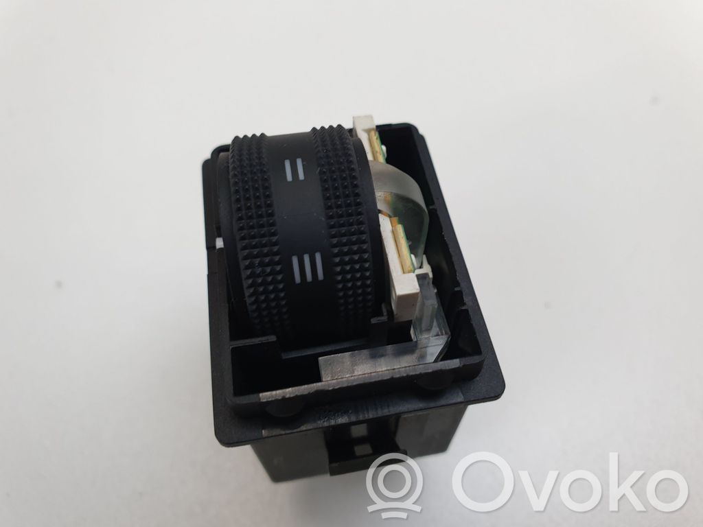 Headlight level height control switch   4F0941301A