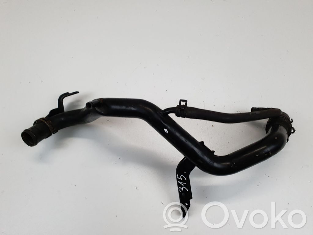 Audi A4 S4 B7 8E 8H Przewód / Wąż chłodnicy 