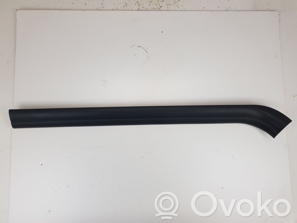 Front sill trim cover   7146763