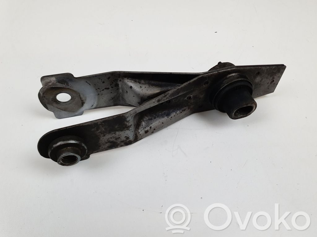 Renault Laguna II Engine mounting bracket 