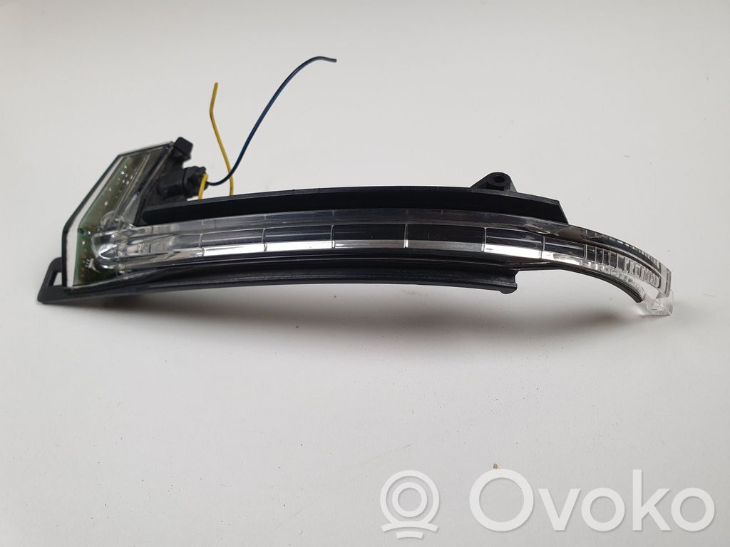 Audi Q3 8U Mirror indicator light 