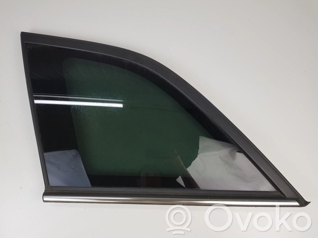 Rear side window
