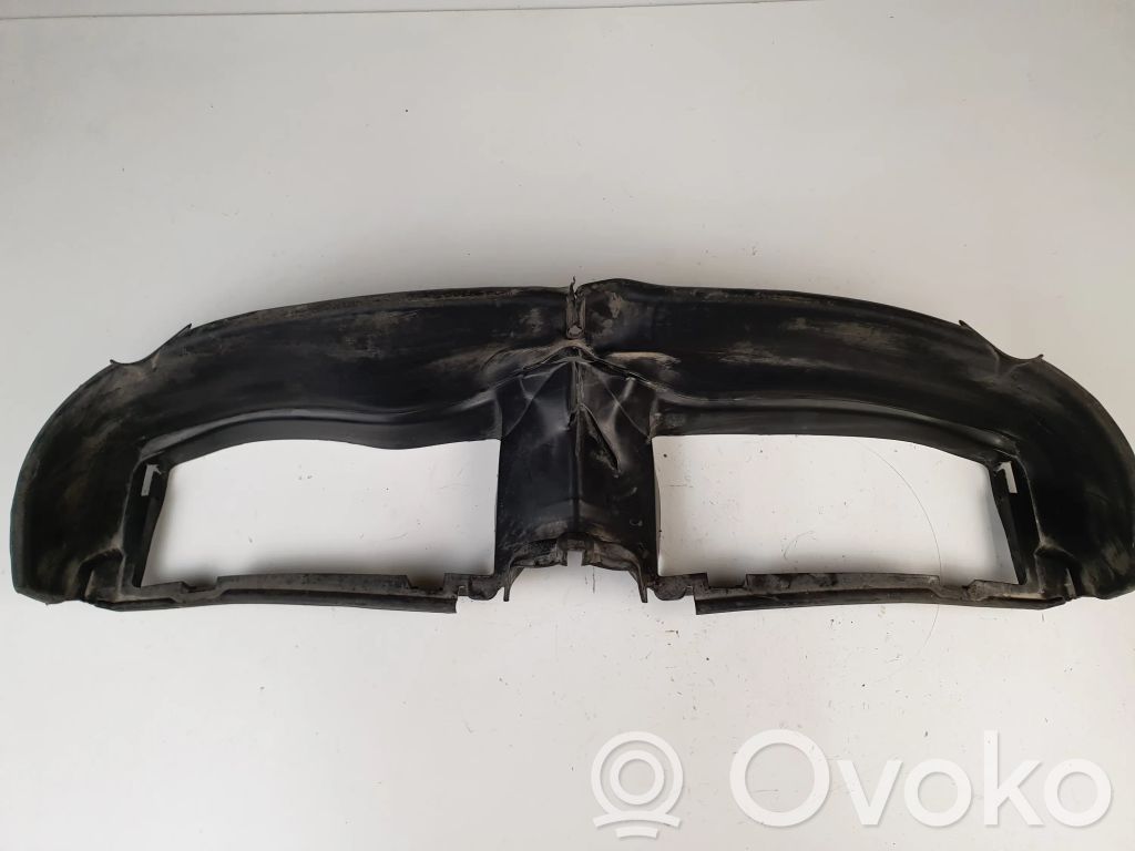 BMW 3 E90 E91 Oro paėmimo kanalo detalė (-ės) 
