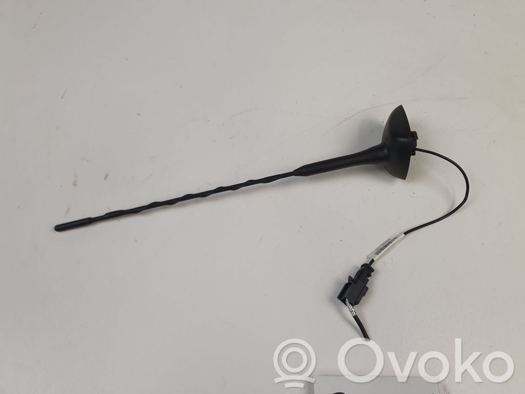 Opel Astra J Radion antenni 