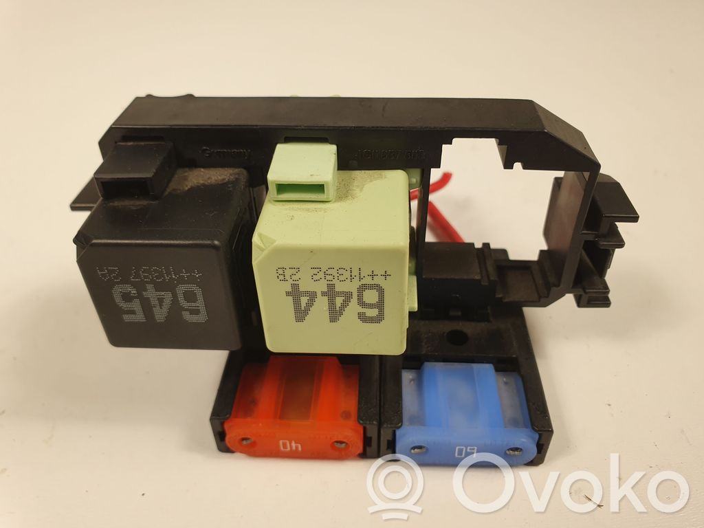 Fuse module   4G0937503