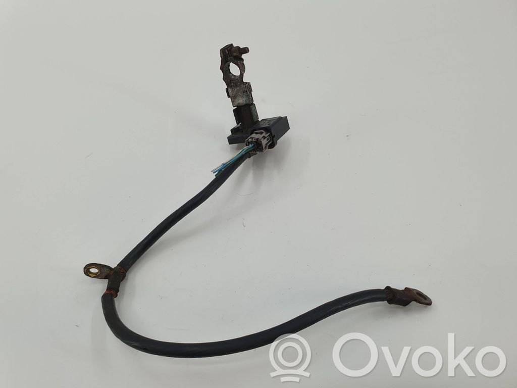 Nissan Navara D40 Plus / Klema / Przewód akumulatora 