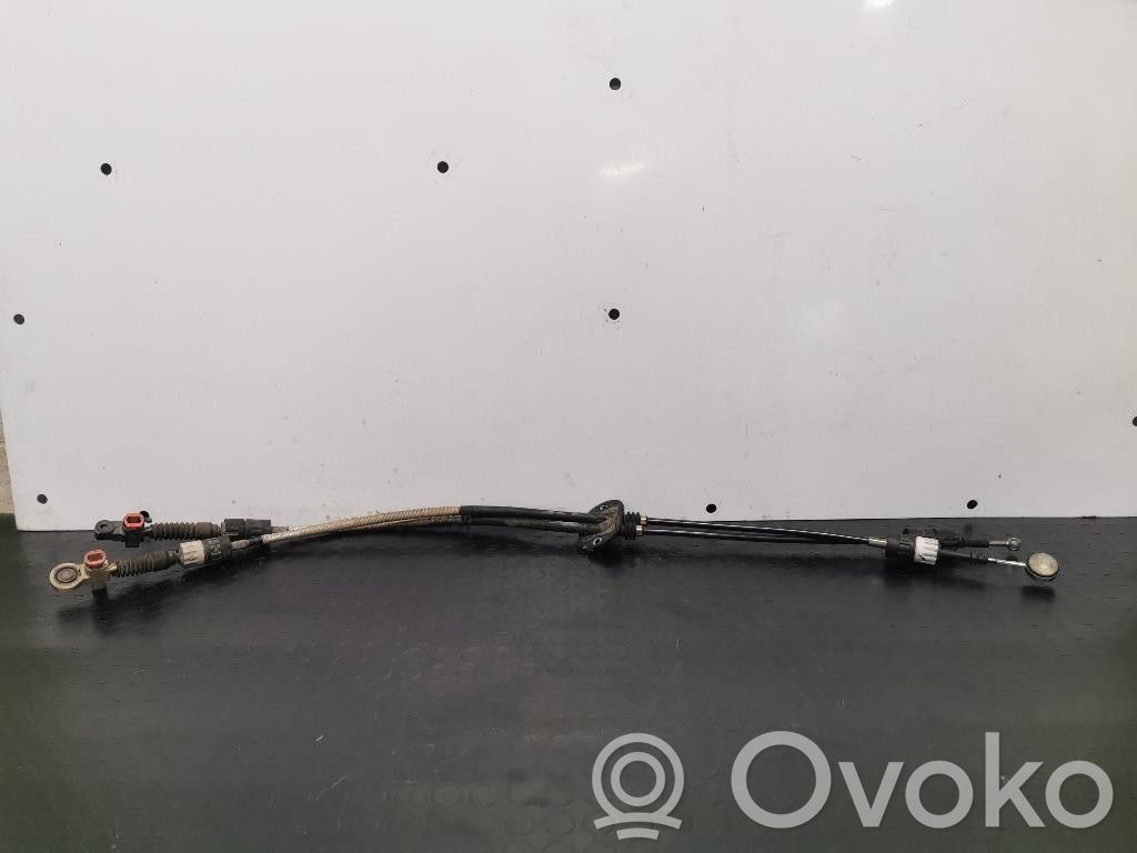 Ford Focus Gear shift cable linkage 