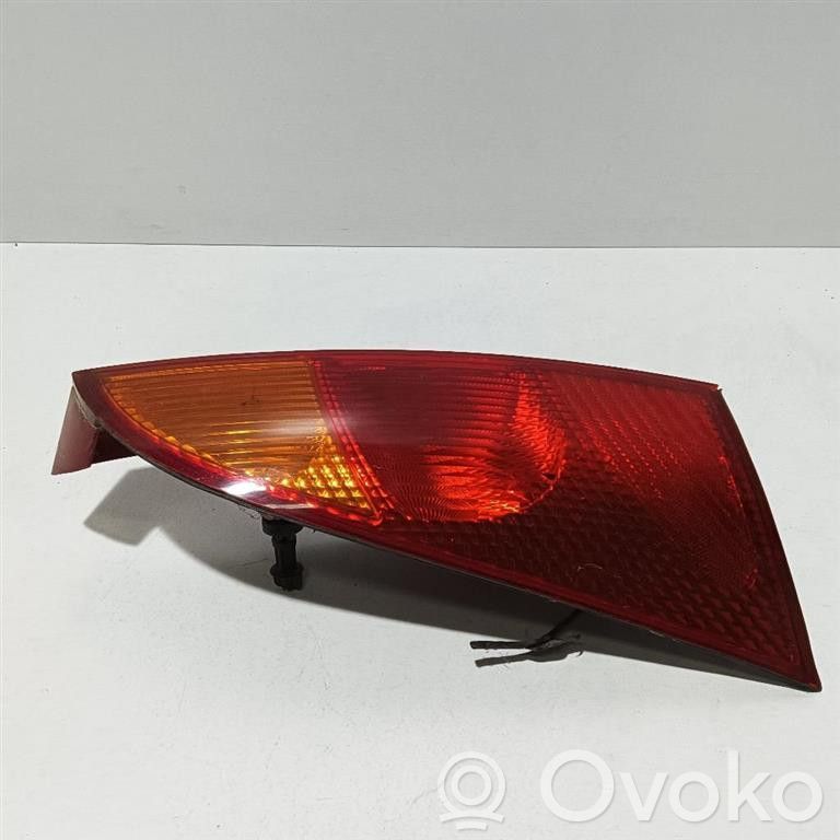 Ford Focus Aizmugurējais lukturis virsbūvē 