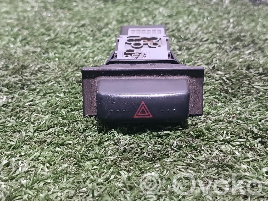Mazda MPV II LW Hazard light switch 