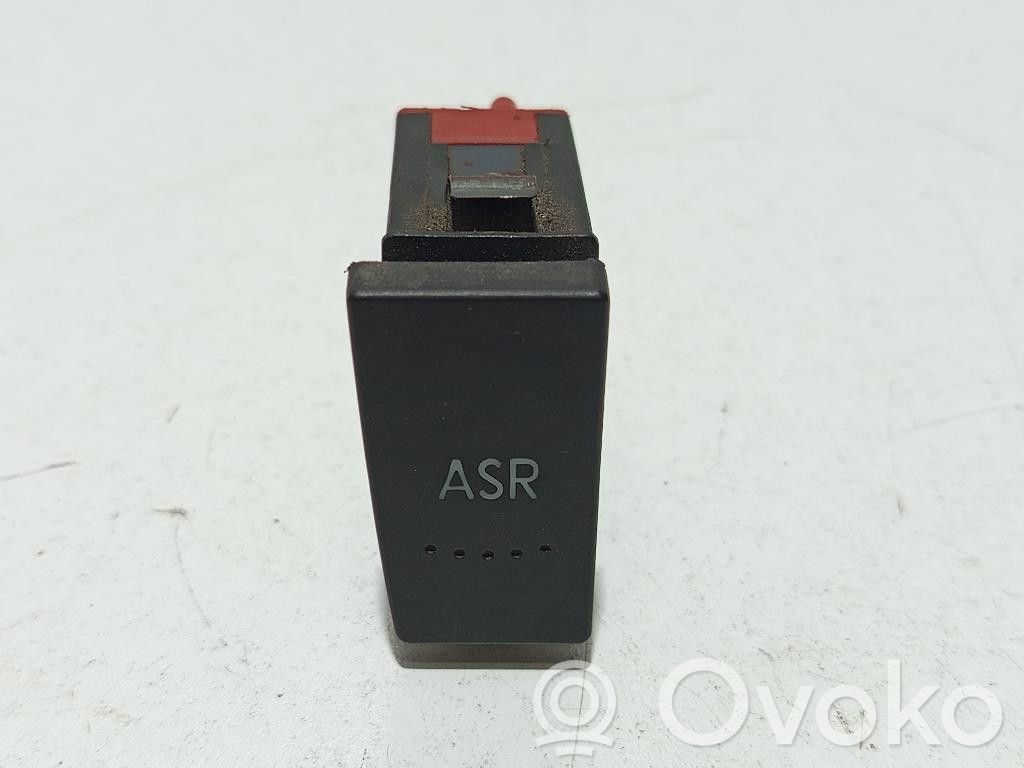 Volkswagen PASSAT B5.5 Antipraslidimo/ sukibimo (ASR) jungtukas 
