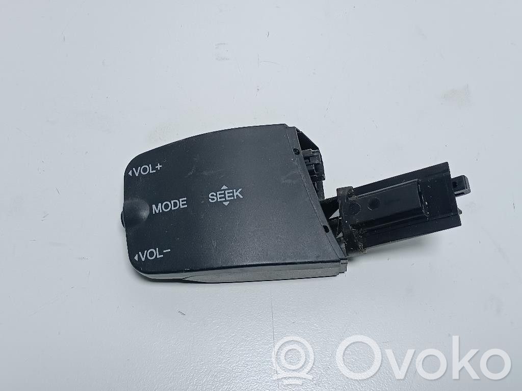 Ford Focus Multifunctional control switch/knob 