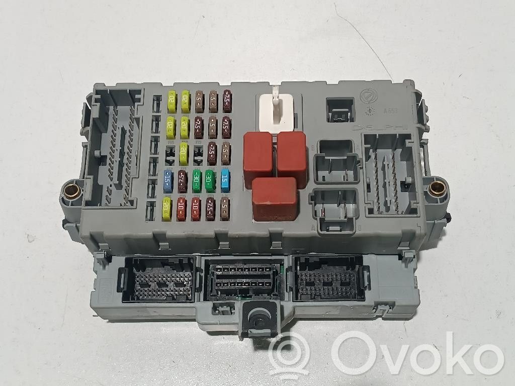 Lancia Delta III Fuse module 