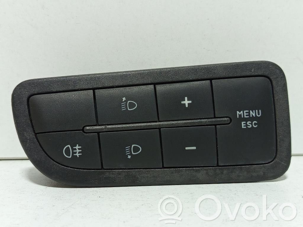 Fiat Grande Punto Lukturu slēdzis 