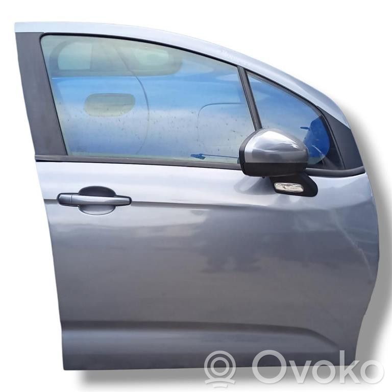 Durvis   9004CG,8FP,9004CG