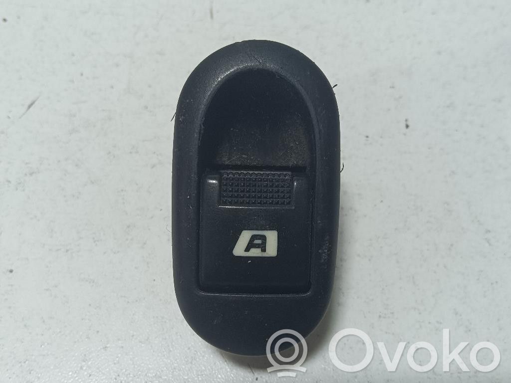 Citroen C3 Elektrinių langų jungtukas 
