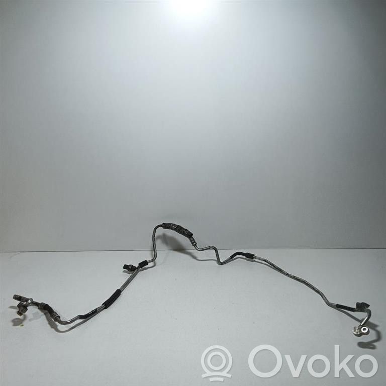 BMW X1 E84 Ilmastointilaitteen putki (A/C) 