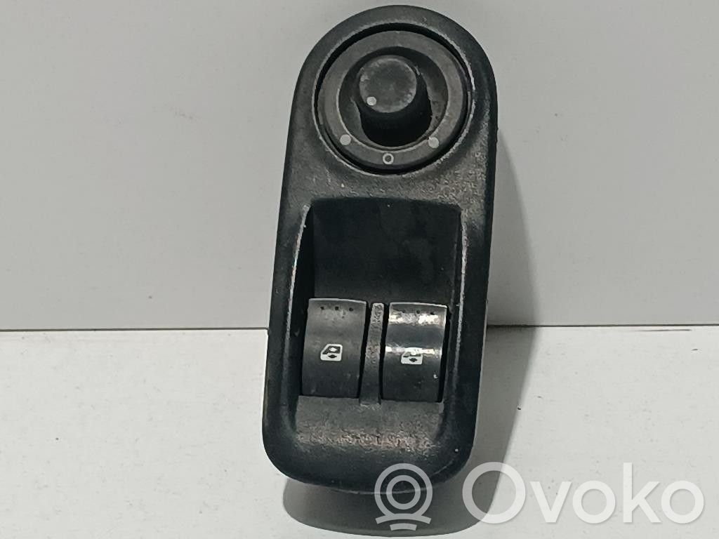 Opel Movano A Electric window control switch 