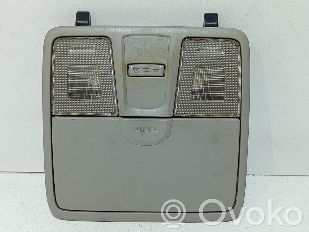 KIA Ceed Etuistuimen valo 