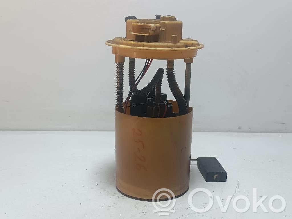 Opel Corsa D Pompa paliwa w zbiorniku 