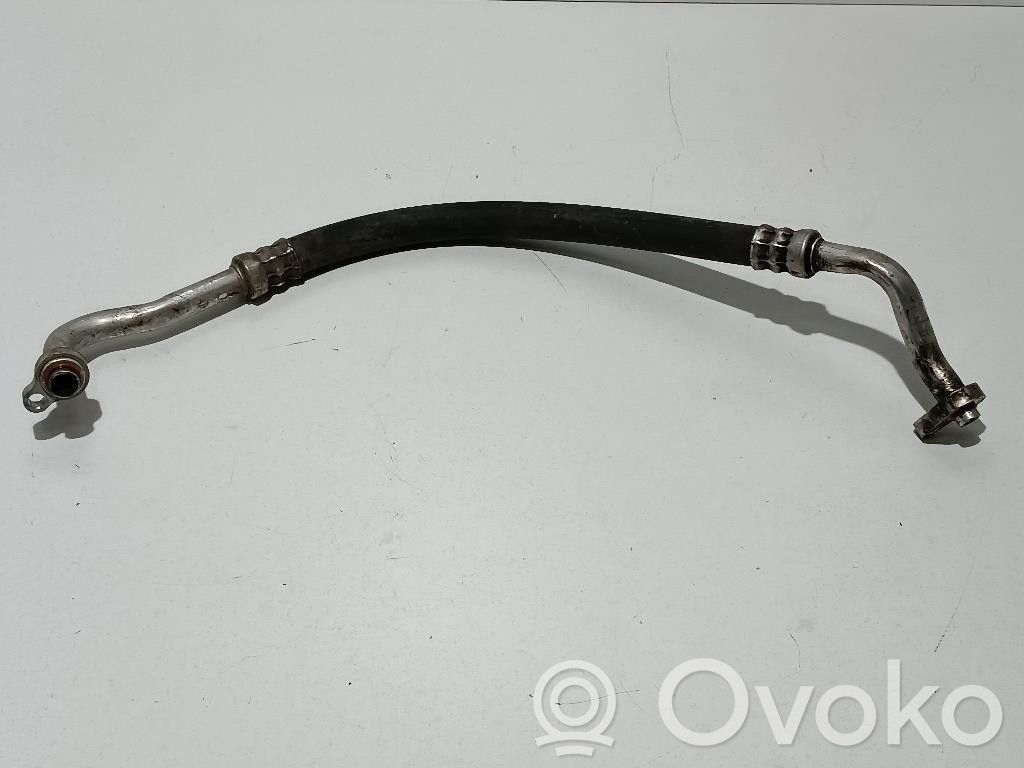 Ford Focus Ilmastointilaitteen putki (A/C) 