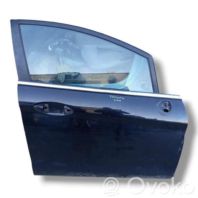 Ford Fiesta Puerta delantera 